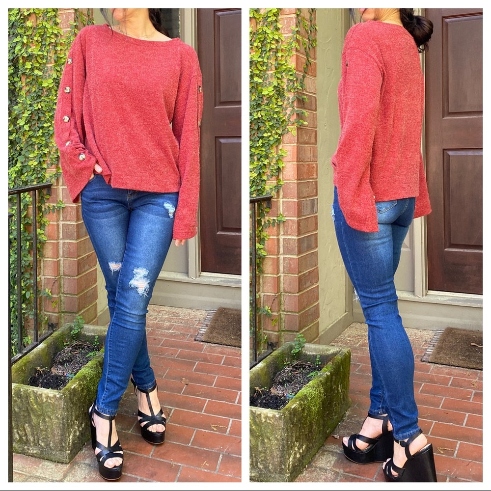 ✨LAST✨Flare sleeves stylish top with buttons trim - Picture 4 of 7